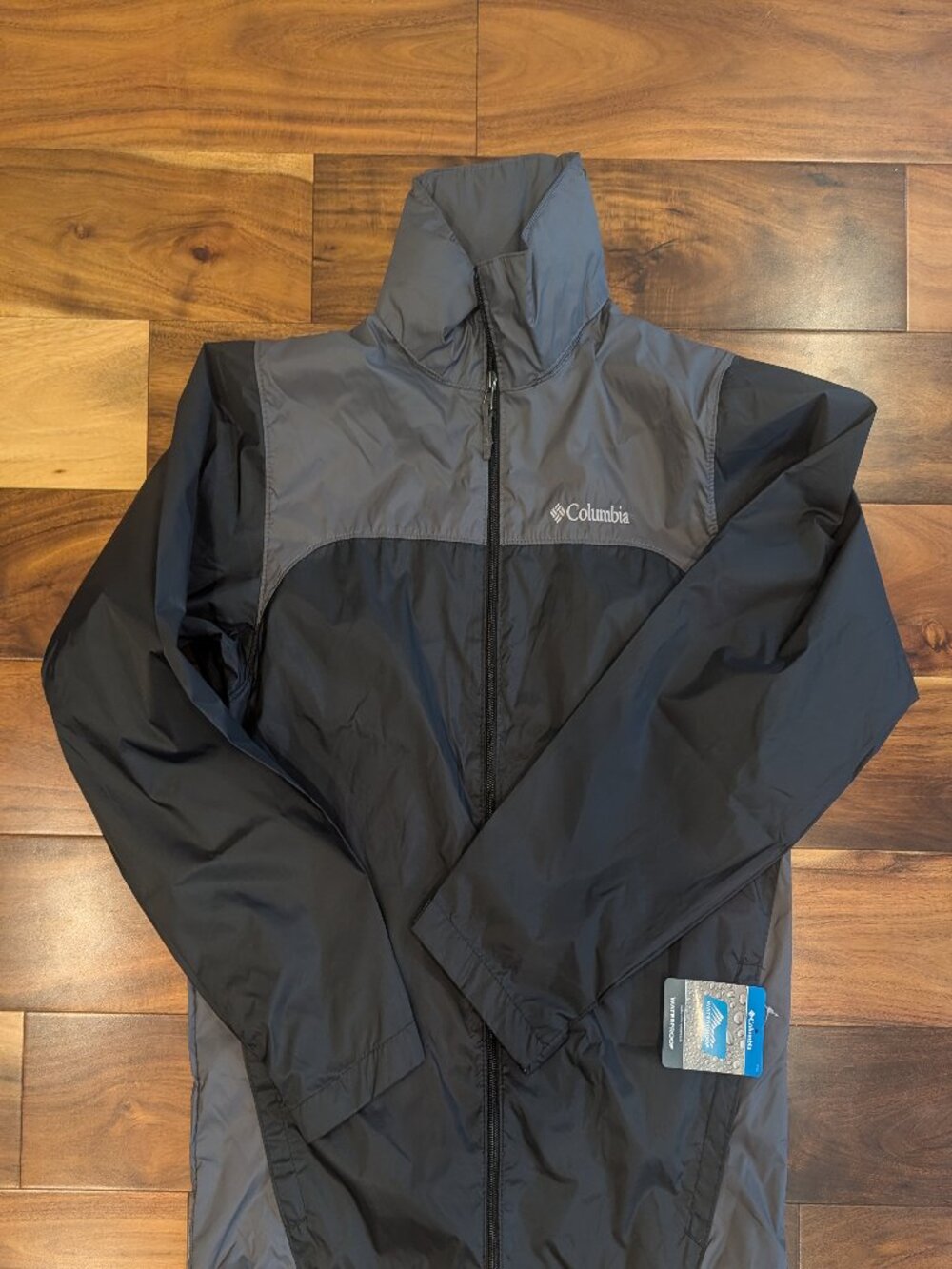 Columbia Men’s Rain Jacket (Black/Charcoal) - NWT - Small
